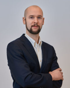 This image has an empty alt attribute; its file name is Philipp-Reisinger-240x300.jpg